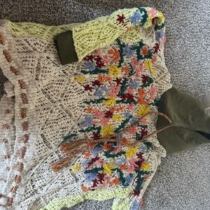 Wild flower meadow pullover